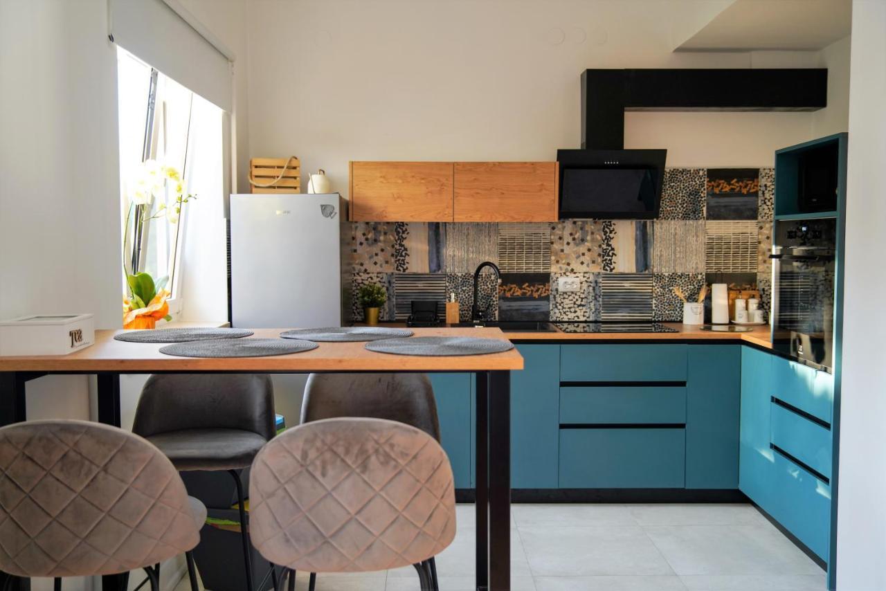 Stunning New Apartment In Centre Of Buzet Exterior photo
